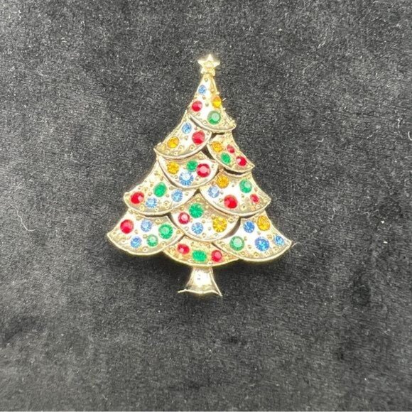Vintage Gold Christmas Tree Brooch With Colorful Rhinestones